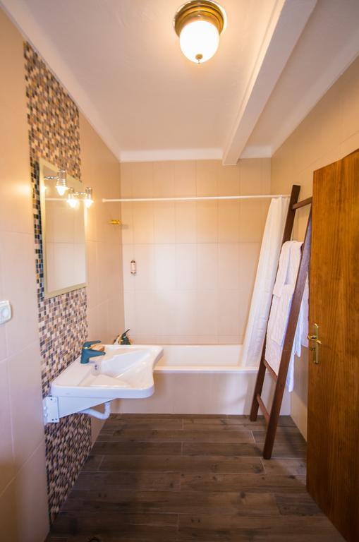 Oliveira Country House Figueira e Barros Стая снимка
